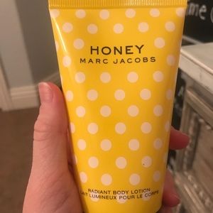 Honey by Marc Jacobs lotion!